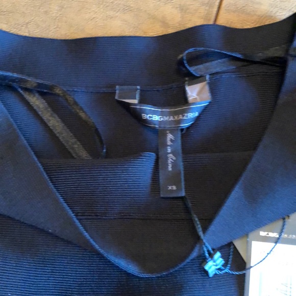 SOLD BCBG BCBGMAXAZRIA Ingrid Black A-Line Skirt - Picture 5 of 8